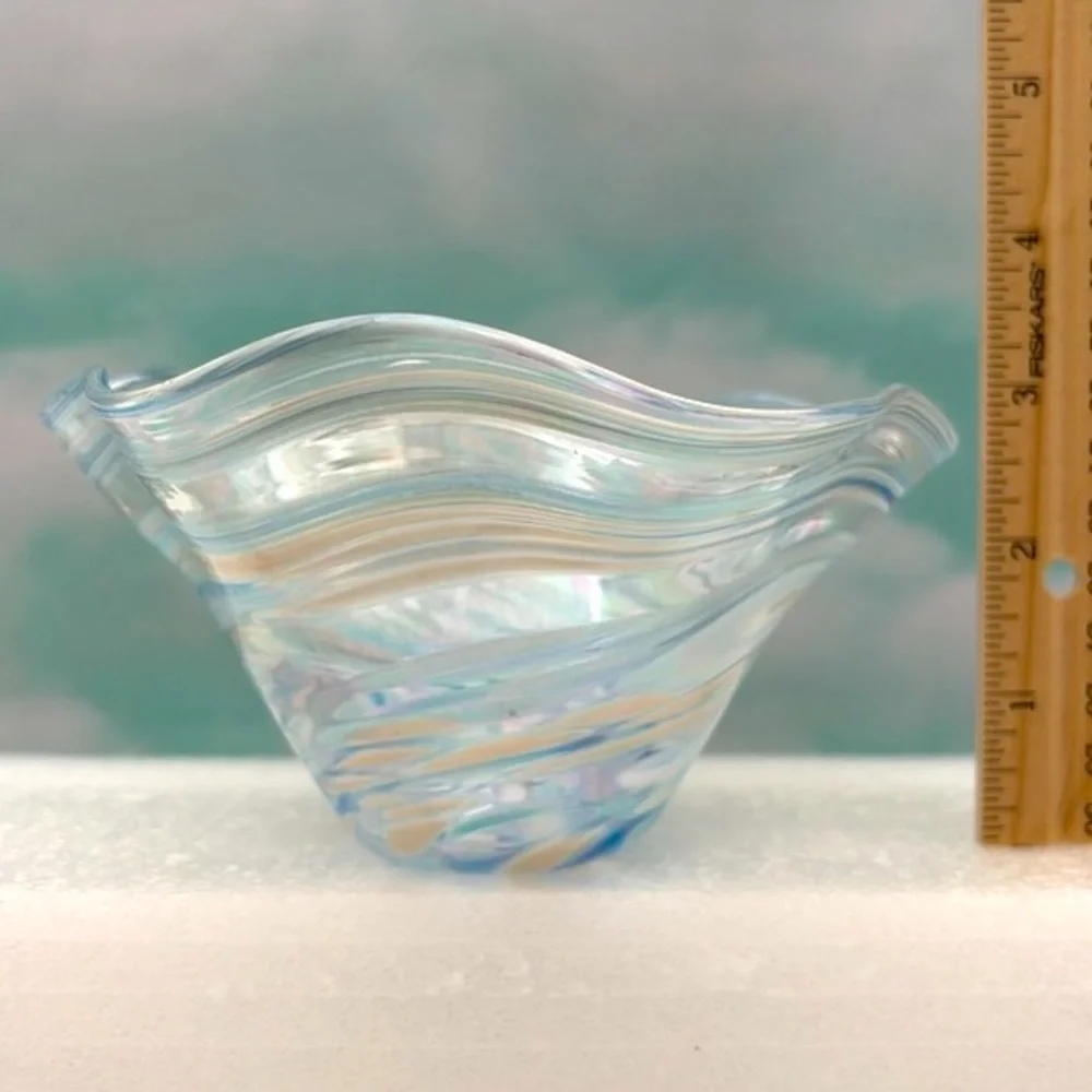 Glass Eye Studio Snowflake Twist Mini Wave Bowl
